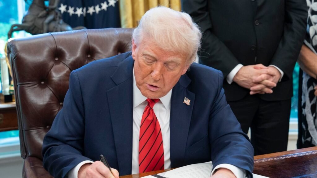 Trump dados que México y canadá viven de eua, y que sin eua, “sin tendererría país”