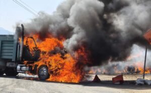 Miércoles Negros en Michoacán, Guanajuato y Jalisco por NarcoBloqueos; Se Ubican en al Menos 17 Puntos | El universal
