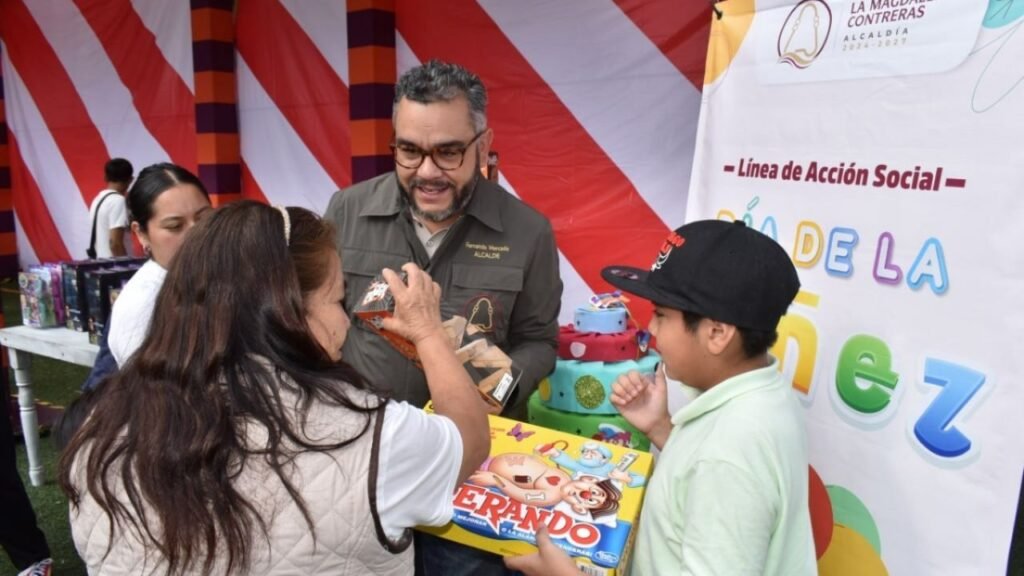 Alcaldía la Magdalena Contreras Festaja A Niños y Niñas Con Juguetes y Eppectáculos infantiles
