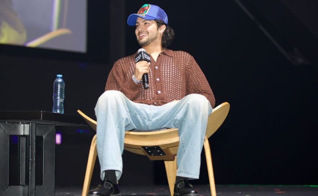 Xolo Maridueña Alza la Voz en CCXP México; CELEBRA EL AVANCE DE LA Representación Latina en Hollywood