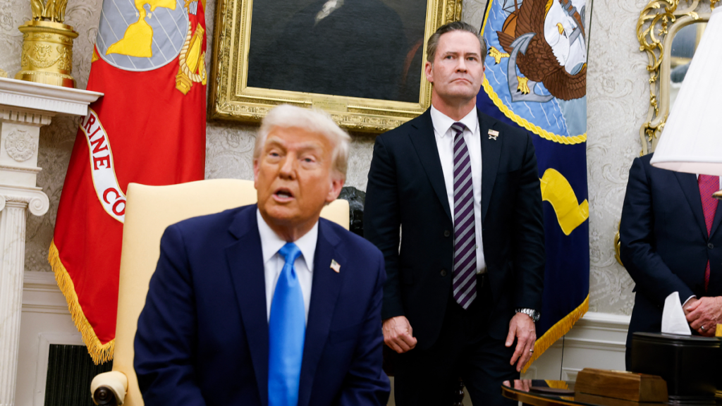 Donald Trump Nombra A Su Asesor de Seguridad Mike Waltz Como Nuevo Embajador de Eu Ante la Onu
