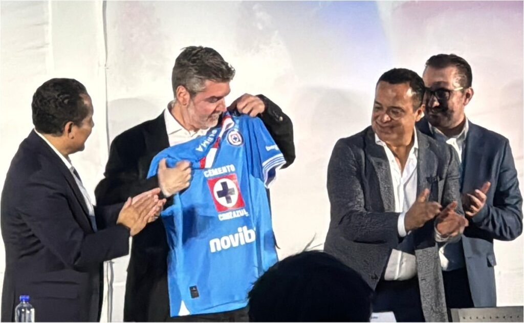 Cruz Azul Suma Nuevo Patrocinador; Inicia “Una Era de Nueva York” en la Noria