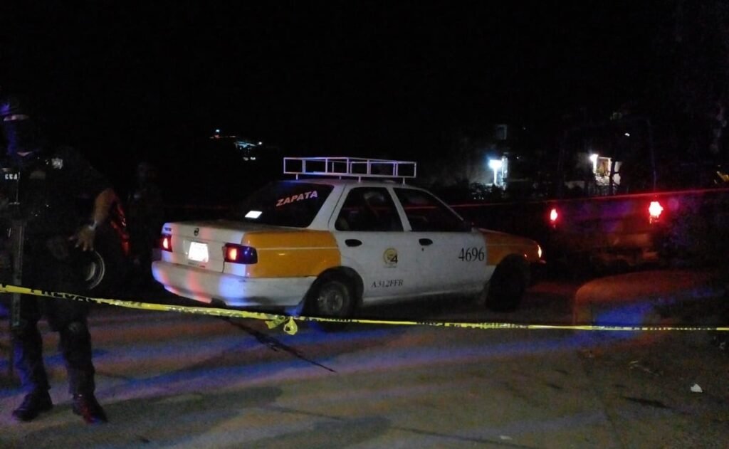 Incendian Tres Taxis en Distintos Puntos de Guerrero; Hallan 4 cadáveres calcinados en su interior | El universal