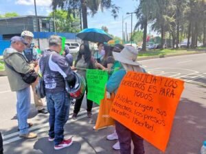 Familiares de Reclusos Exigen Poner Fin a Paro en Juzgados