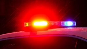 Mujer es agredida por su pareja y termina con sus dos hijos en la calle, el agresor le arrebató a su bebé