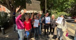 ‘Laureano’ Ya es Patrimonio; Vecinos Celeban Protección del Árbol en Benito Juárez