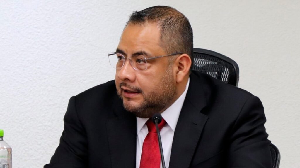Omar Reyes Colmenares: Reacciones y Perfil del Nuevo Titular de la uif Tras la Salida de Pablo Gómez