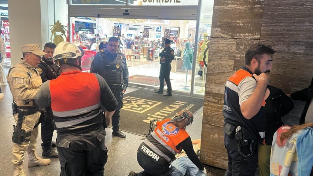 SE Desploma Elevador Hoy en Plaza Mitikah; CDMX; Reportan Heridos y Desalojan Centro Comercial
