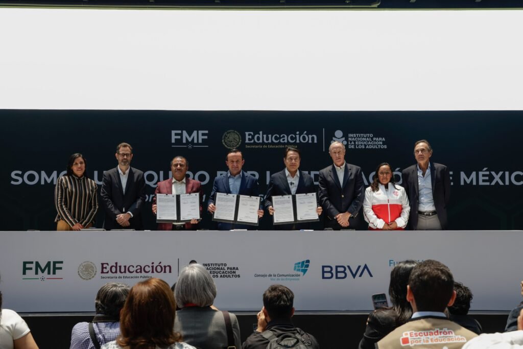 Sep e inea se unen con la fmf; Inicia Campaña para Reducir el Analfabetismo