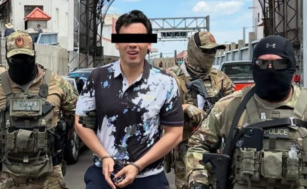 De Tenis Rojos y Pantalones. Así entregó eu a Julio César Chávez Jr. a México; EMBAJADOR JONHSON COMPARTE FOTO Y Destaca Colaboracia | El universal