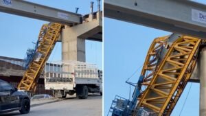 Grúa Colsapsa Sobre Pilar en Obra del Viaducto Elevado en Tijuana; Este se sabe