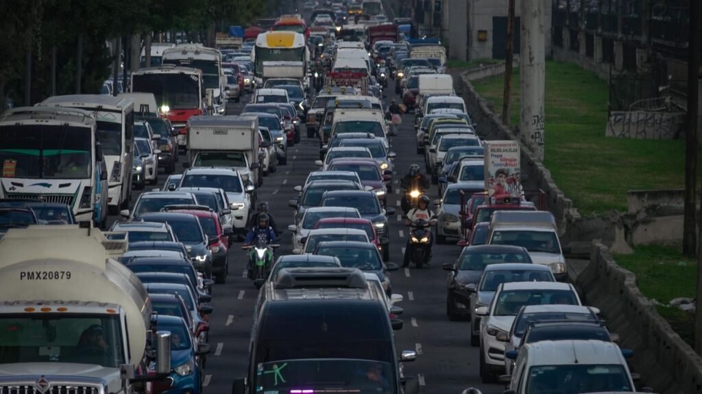 Hoy no circula, ¿autos descansan y cuáles puede circular este lunes 29 de septiembre?