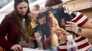 El Poder Económico de Taylor Swift: Así es como ‘la Vida de Una showgirl’ Está Moviendo Millones en Eu