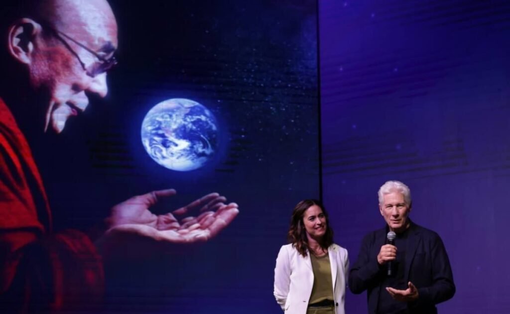 Richard Gere presenta documental sobre el Dalai Lama, Sabiduría y felicidad; Destaca la espiritualidad de México.