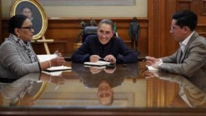 Llamada entre Sheinbaum y el Papa León XIV