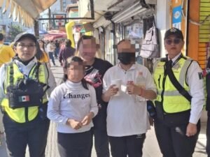 Niñas se pierden al salir con su mamá por las compras de Navidad