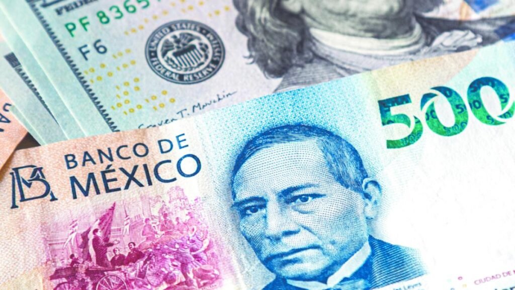 Peso mexicano avanza ante un dólar debilitado y marca su nuevo mejor nivel del año