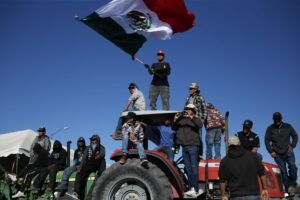 Agricultores y transportistas activan ‘alerta máxima’ en CDMX: Advierten bloqueos si no les cumplen demandas