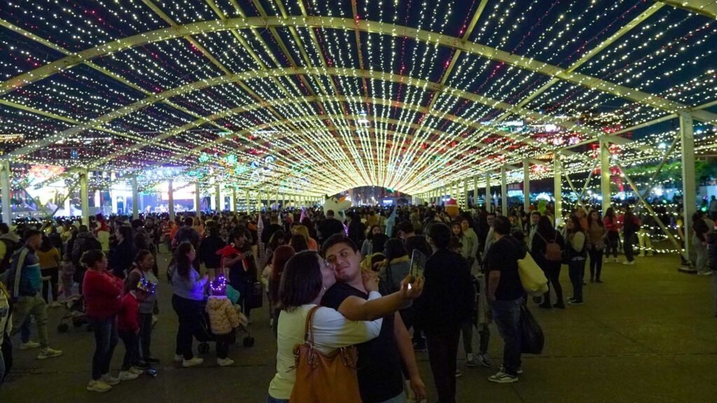 ¿Qué Evento Hay en el Zócalo CDMX Hoy 23 de Diciembre 2025? Cartelera de Conciertos