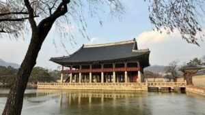 Palacio Gyeongbokgung, el recinto más importante de Corea que puedes visitar por menos de 40 pesos