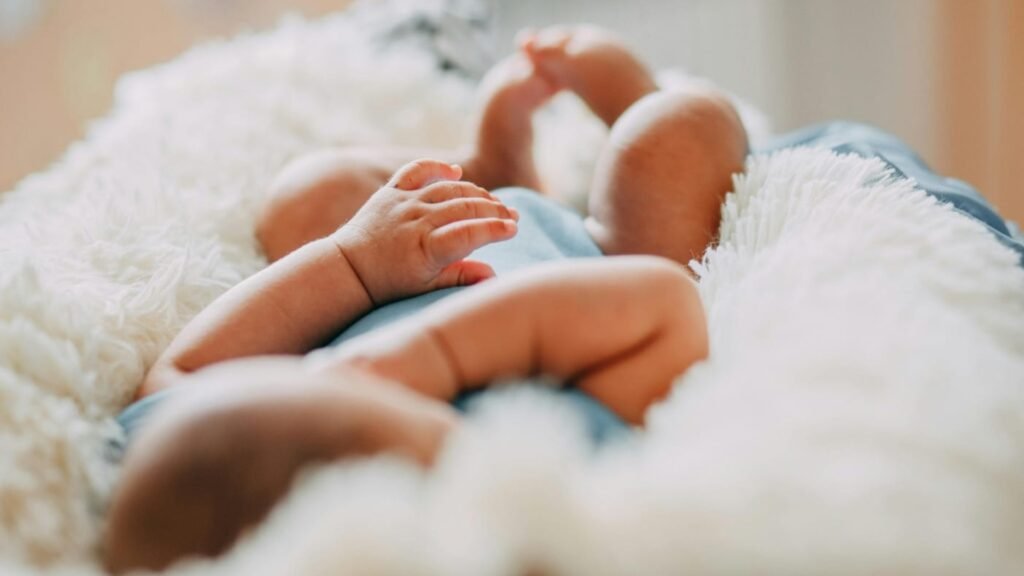 Policías Ayudan a Mujer Embarazada a Dar a Luz en San Pedro, Nuevo León