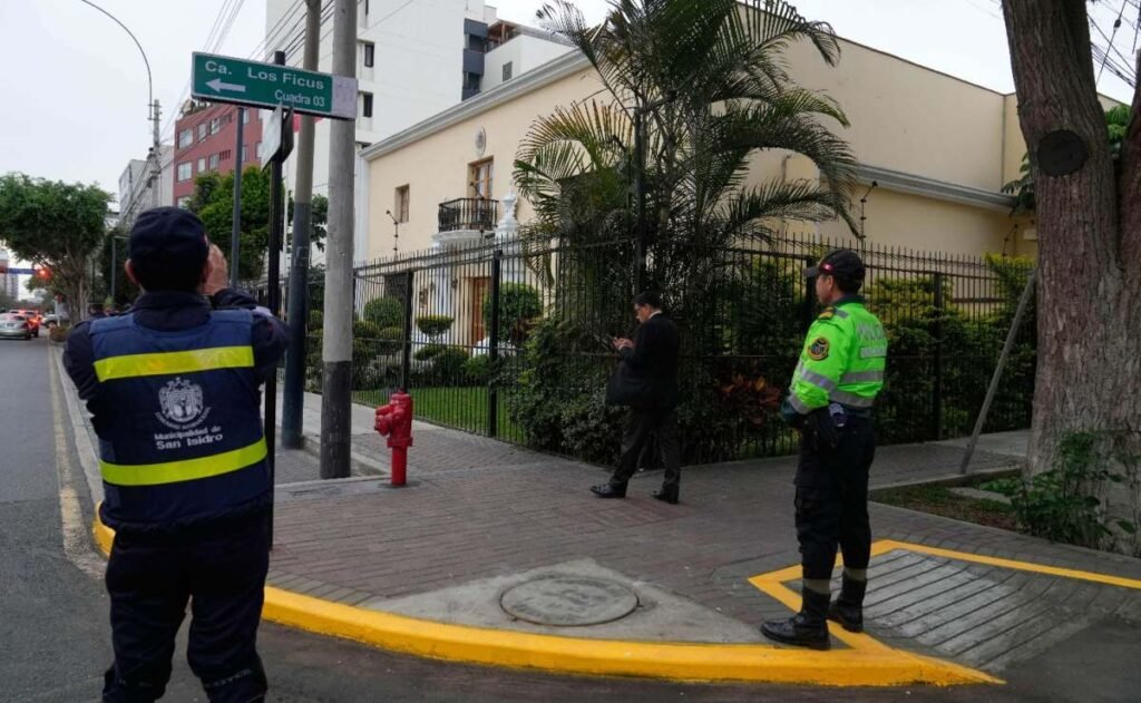 Brasil representación de intereses diplomáticos de México en Perú