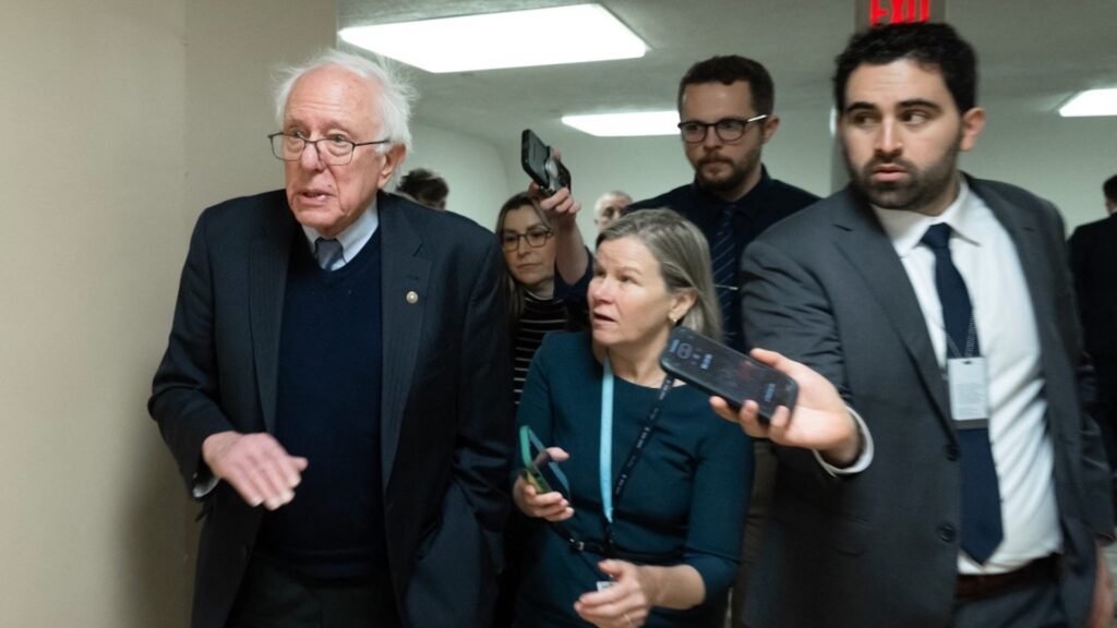 Evitan Cierre Parcial del Gobierno de Estados Unidos tras Negociación de Senadores Demócratas