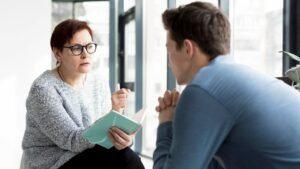 Salud mental: Dr. Simi ofrece atención psicológica gratis