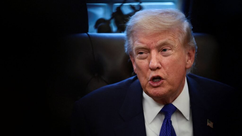 Trump Dice que México Dejará de Enviar Petróleo a Cuba y que Sostiene Diálogo con su Gobierno