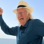 Charles Martinet desvela su objeto de Super Mario más preciado: una pequeña caja de música que le regaló un fan