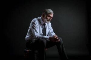 Monólogo plantea cómo afrontar la ausencia de una pareja