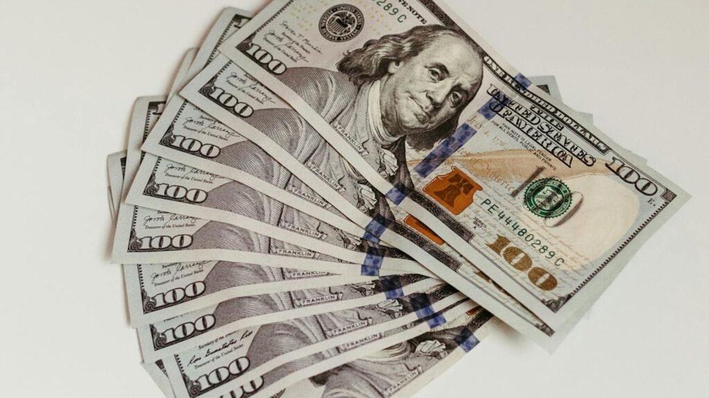 Precio del Dólar Hoy VIERNES 27 de Febrero de 2026: ¿Cómo Está el Tipo de Cambio con el Peso?