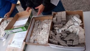 El INE de Chiapas anuncia destrucción de millas de credenciales de elector