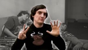 Streamer Ac7ionMan recae en las adicciones durante la transmisión EN VIVO; convivía con un desconocido que conoció en la calle