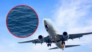 Avión militar cae al mar tras falla en pleno vuelo: suman 6 muertos y buscan a pasajeros desaparecidos