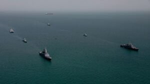 Guerra de UE vs Irán: ¿por qué sigue cerrado el estrecho de Ormuz?