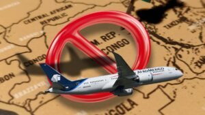 México restringe entrada por ébola: Aeroméxico no trasportará a viajeros que hayan estado en Congo