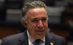 Inzunza rechaza pedir licencia en el Senado por acusación de EE.UU. UU.