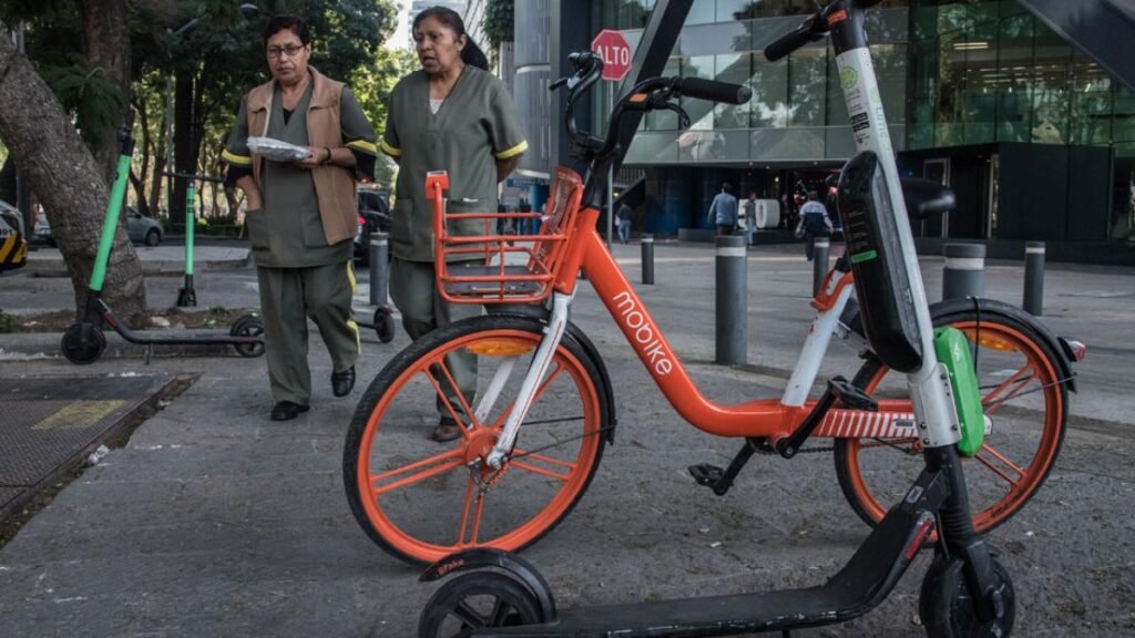 Ciudad de México anuncia regulación para scooters y bicicletas eléctricas
