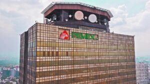 Perspectiva negativa de México alcanza a Pemex y CFE: S&P