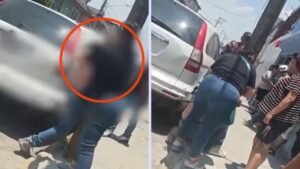 Madre tunde a cinturonazos a su hijo por robar una bocina en Neza; “yo te voy a presentar” | VIDEO