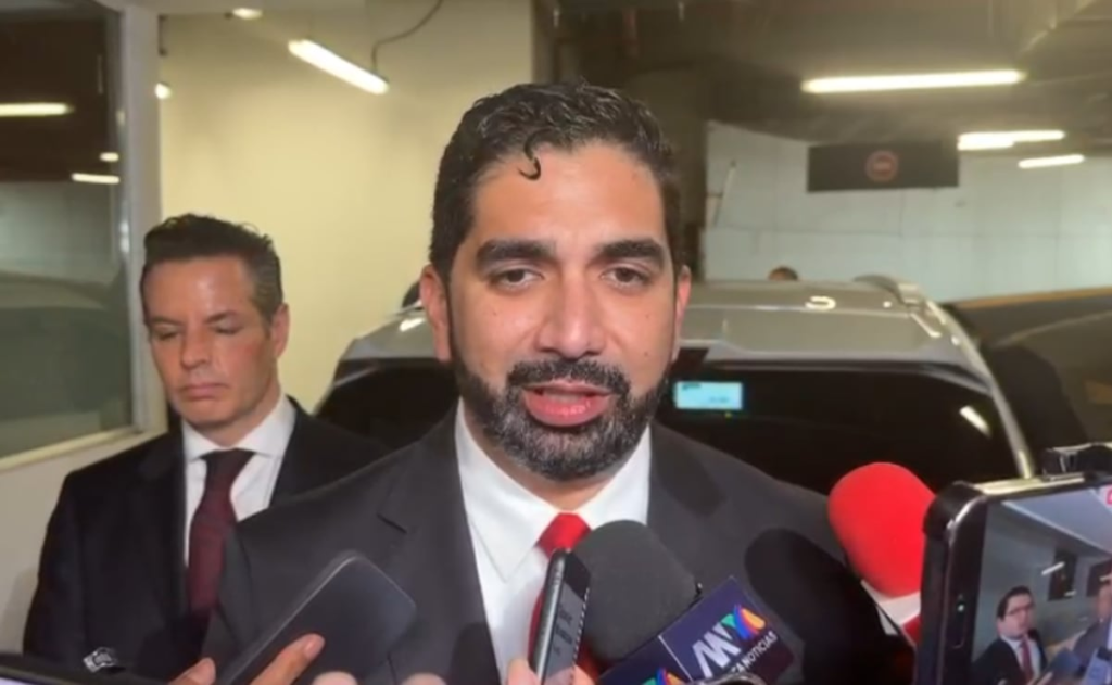 Roberto Lazzeri llama a “mantener cabeza fría” tras amenaza de Trump al T-MEC