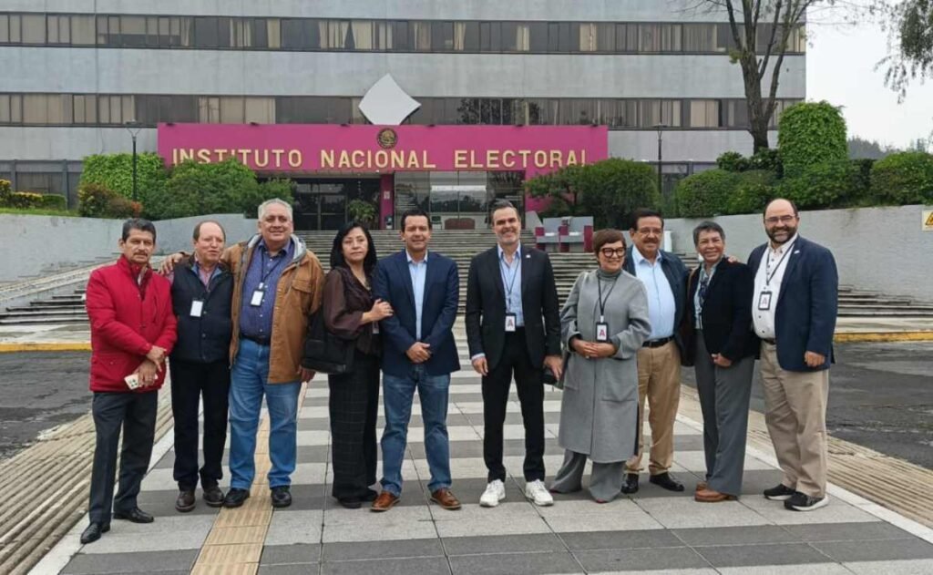 INE asigna oficinas, personal y constancias a Somos México y PAZ