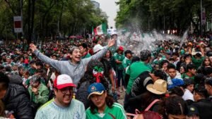 No solo la derrota duele: Festejos del México vs. Inglaterra en CDMX lesionan a chilangos con fracturas